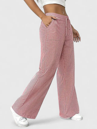 Dominique | Spacious and comfortable pants with elegant details