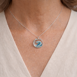 Mila | Necklace with Ocean Wave for Timeless Elegance and Daily Refinement